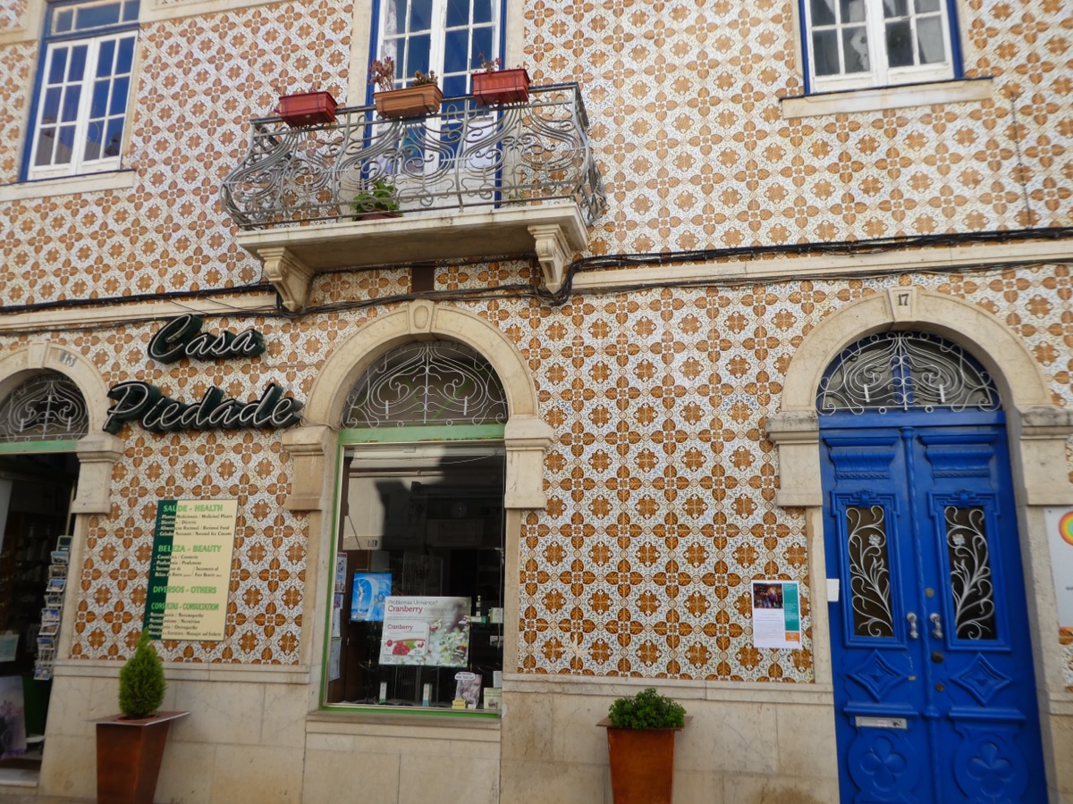 Portuguese tiling