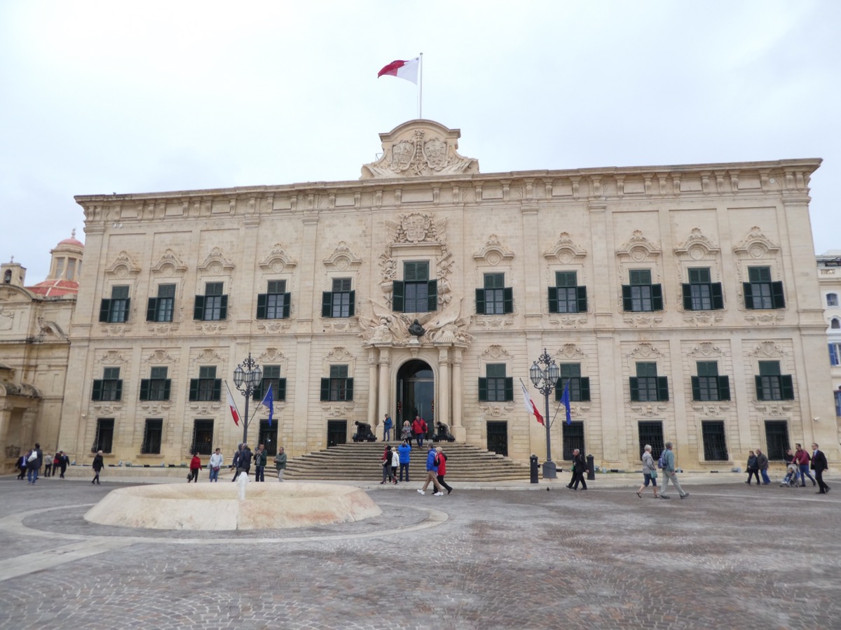 Auberge de Castle et Lion, Valletta