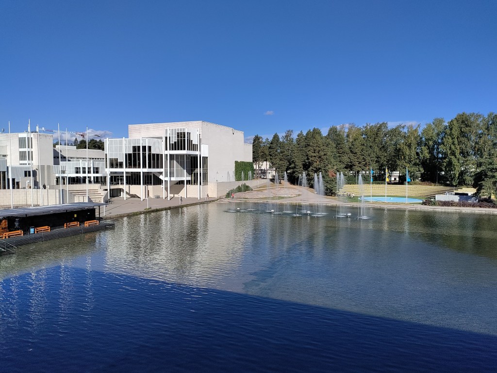 Tapiola Central Pool, Espoo