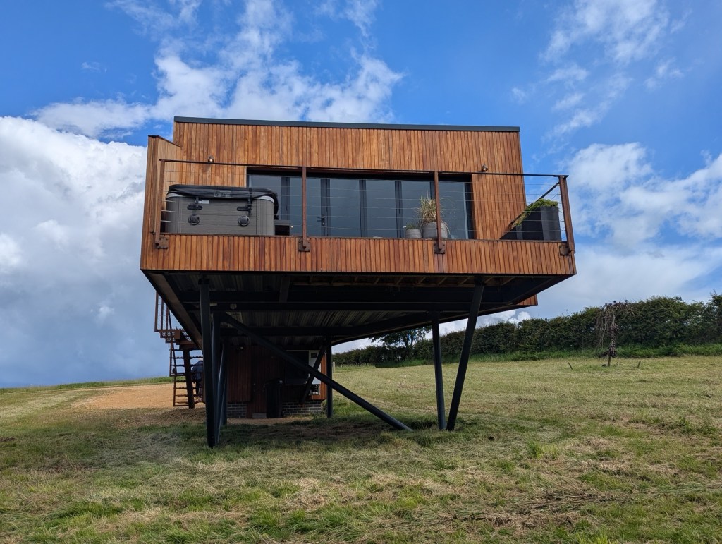 Wren Treehouse, Rest at the Nest